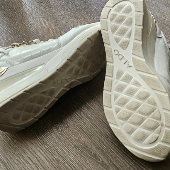 ALDO Women's White Wedge Sneakers - Picture 2 of 14